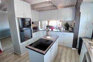 4 Bedroom Property for Sale in Aston Bay Eastern Cape